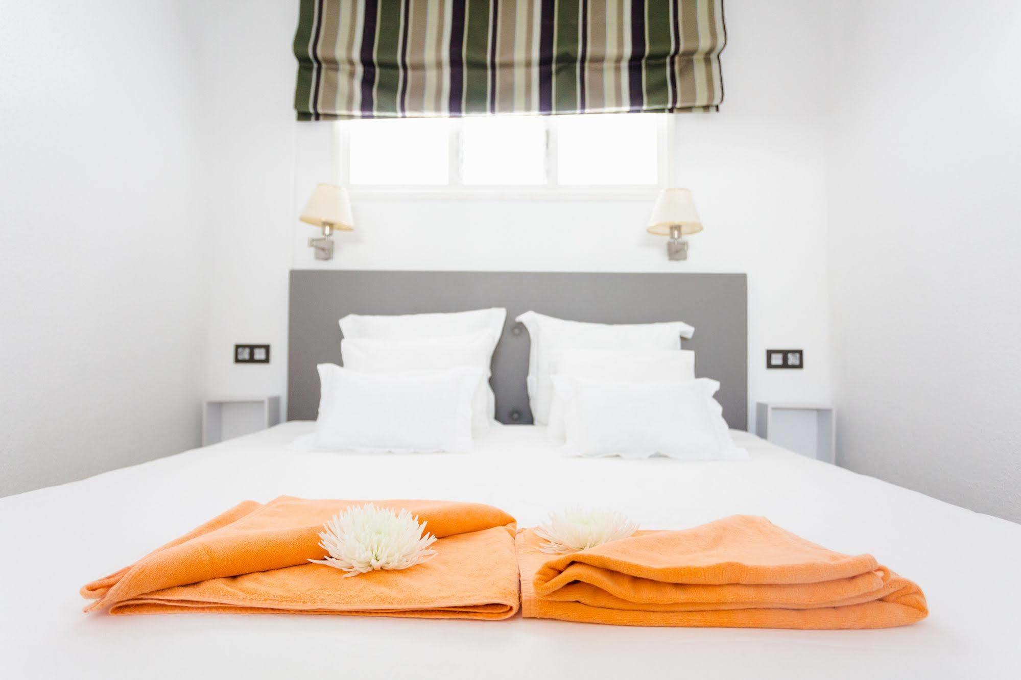 Atlantic Sun - Gay Men Only 3*