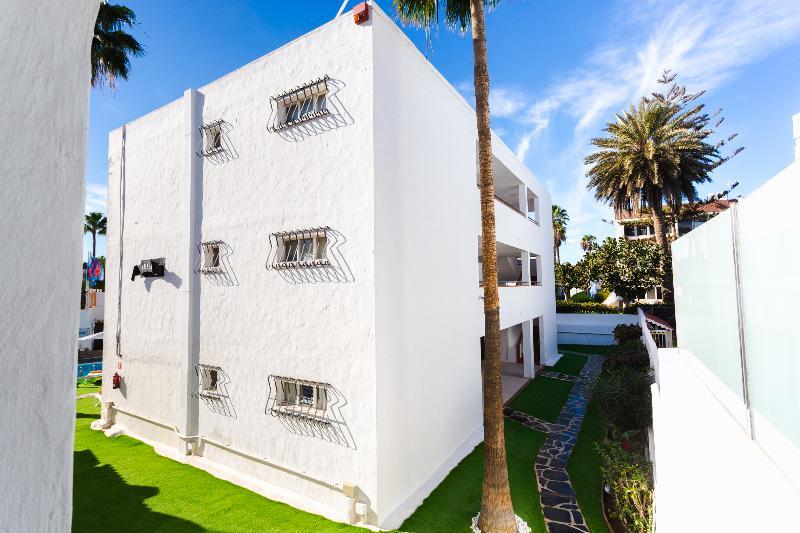 Atlantic Sun - Gay Men Only Hotel 3*
